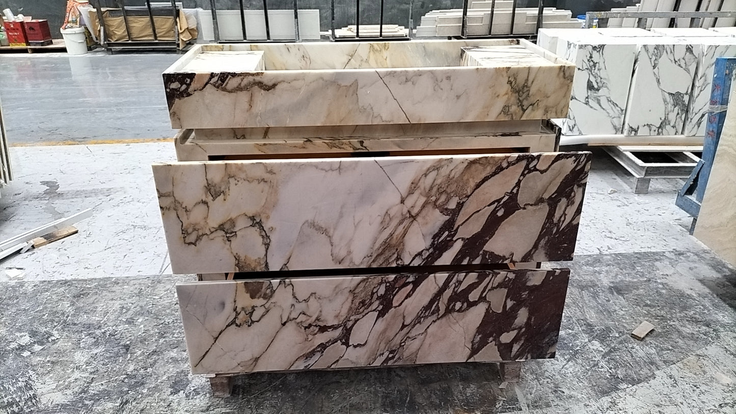 阿米莉亚·瓦尼蒂