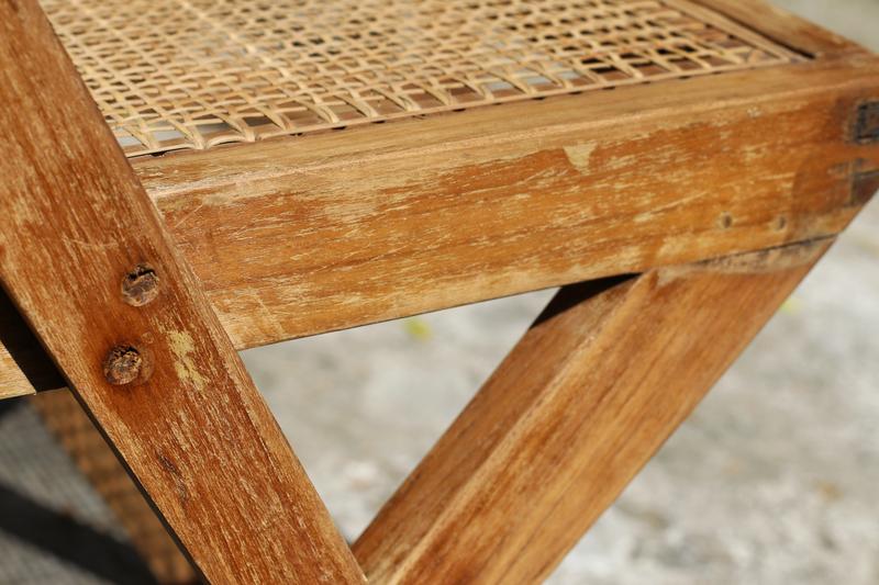 Bibliothekskreuzstuhl ohne Armlehnen