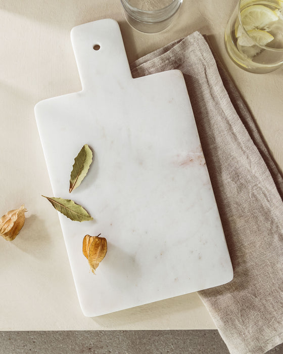 White marble serving plate