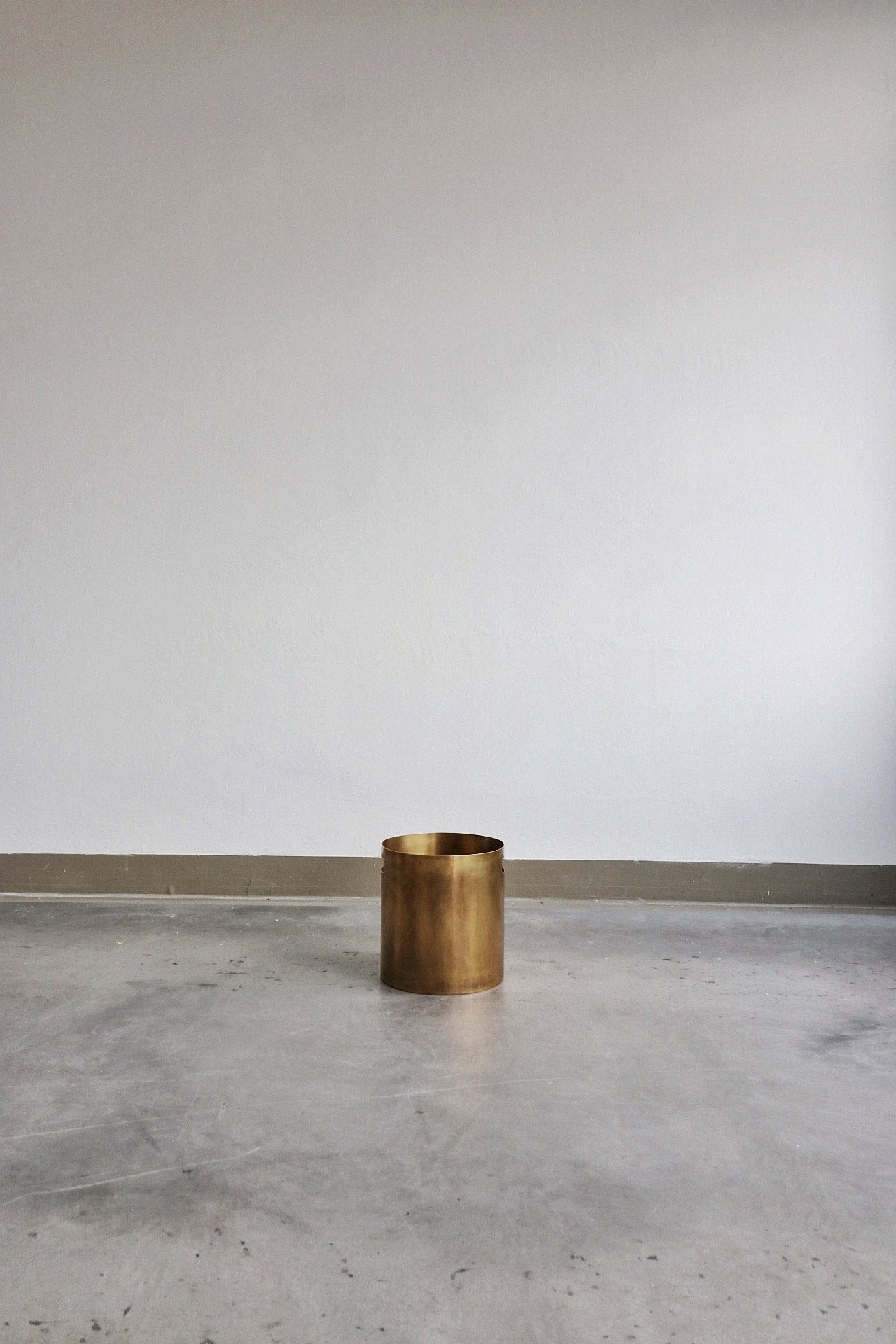 Dina Brass Paper Bin