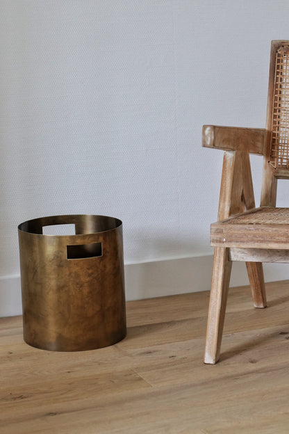 Armless Lounge Chair