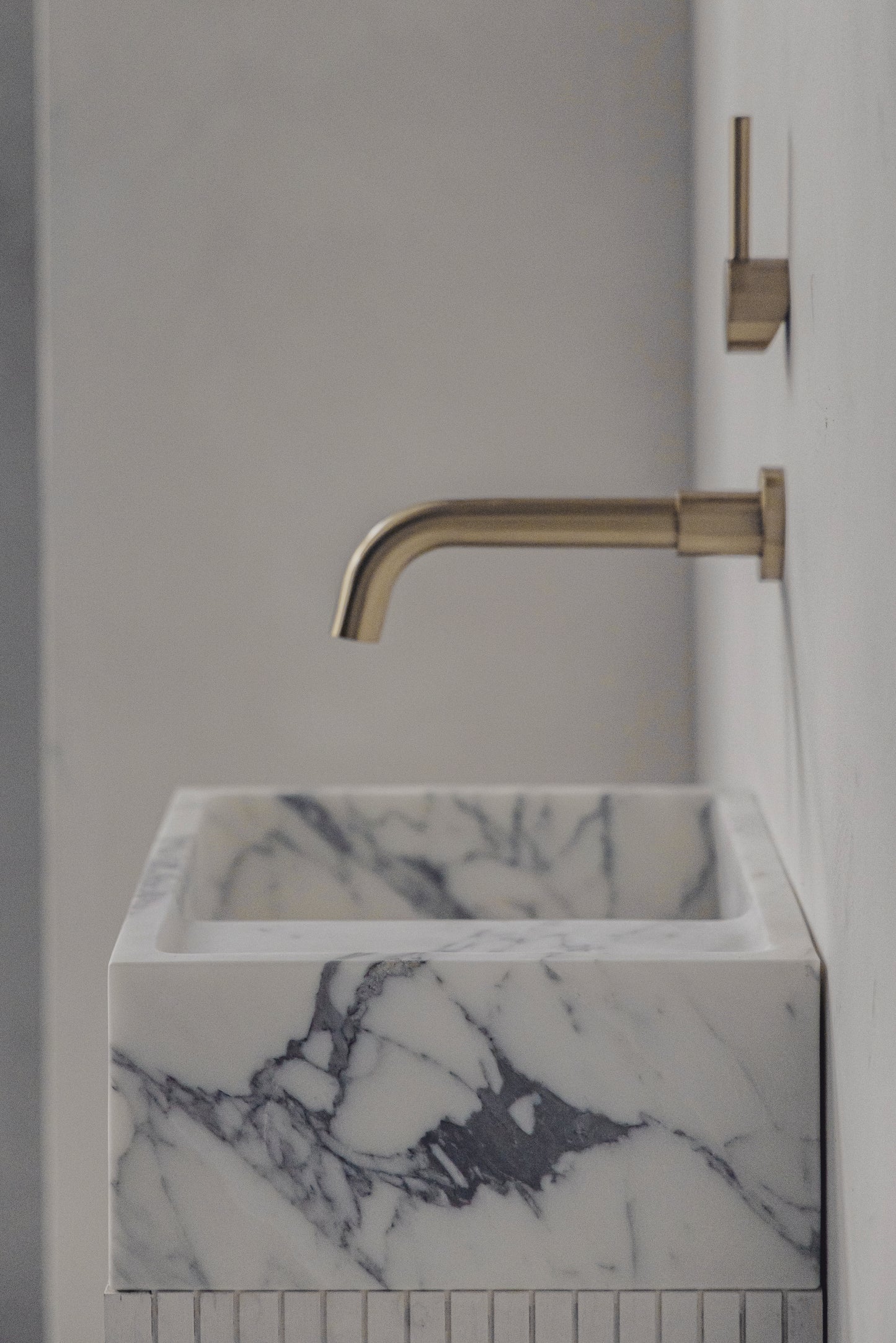 Marmorwaschbecken klein-Arabescato