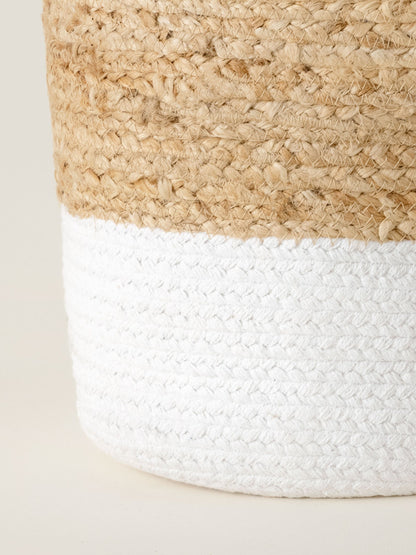 带把手的黄麻篮子