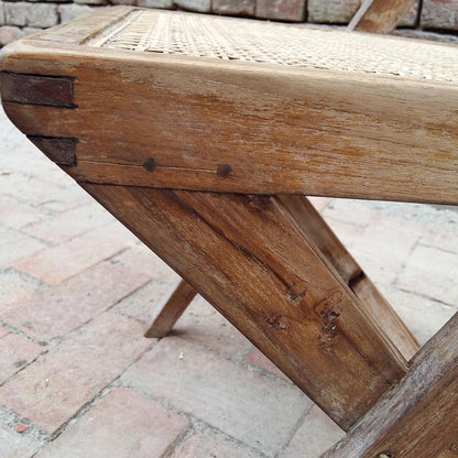 Bibliothekskreuzstuhl ohne Armlehnen